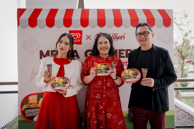 Kolaborasi “Dua Legenda”: Kini Kamu Bisa Nikmatin Brownies Kartika Sari dalam Bentuk Es Krim Wall’s!